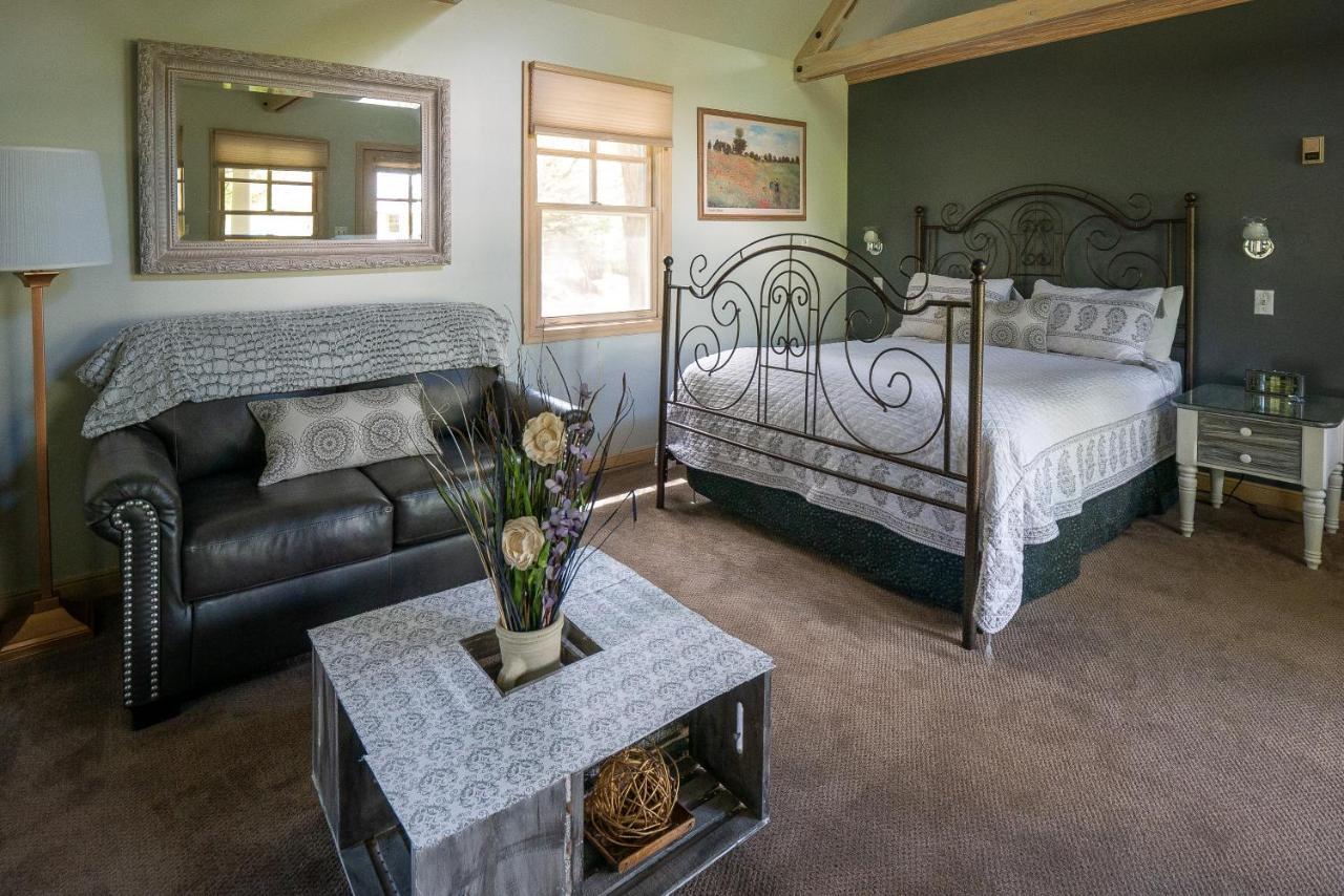 Apple Orchard Inn Hermosa Esterno foto